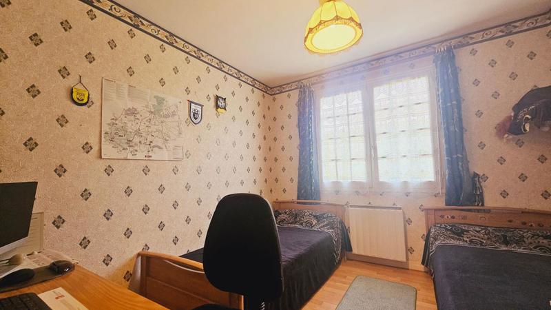 Maison - 96 m² - 5 pièces