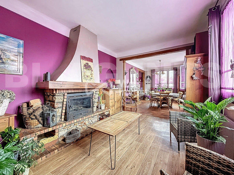 Maison - 190 m² - 8 pièces