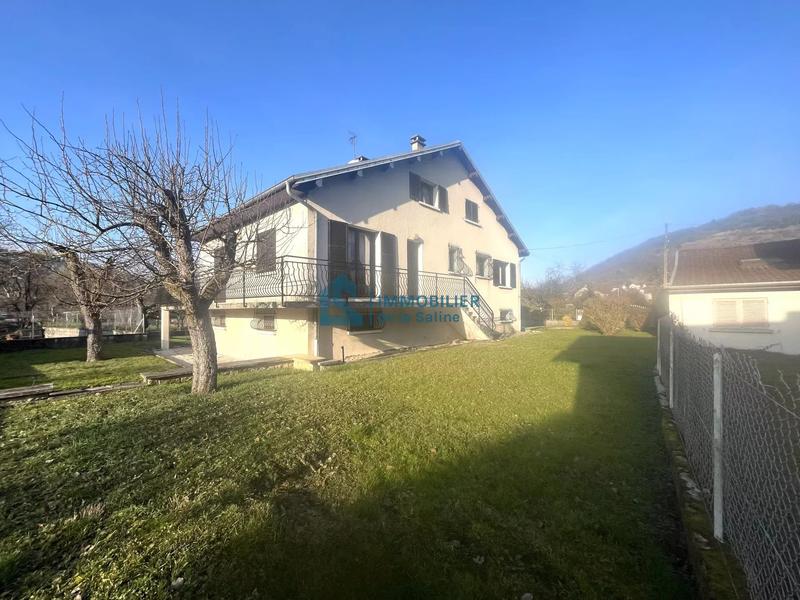 Maison - 168 m² - 7 pièces