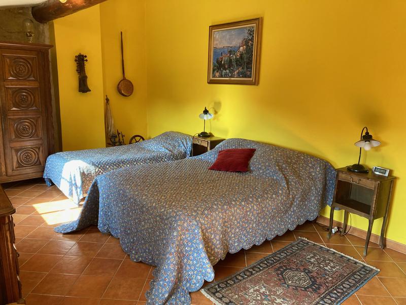 Maison - 259 m² - 6 pièces