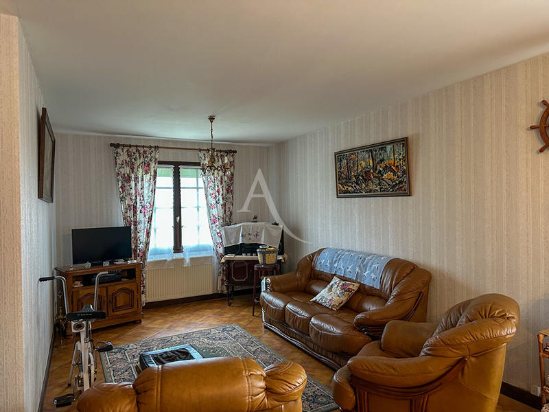 Maison - 95 m² - 4 pièces