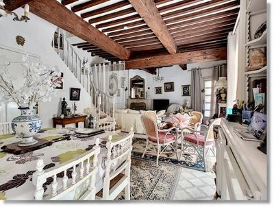 Maison de maîtres - 1 200 m² - 7 pièces