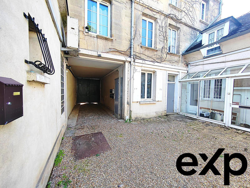 Appartement - 530 m² - 19 pièces