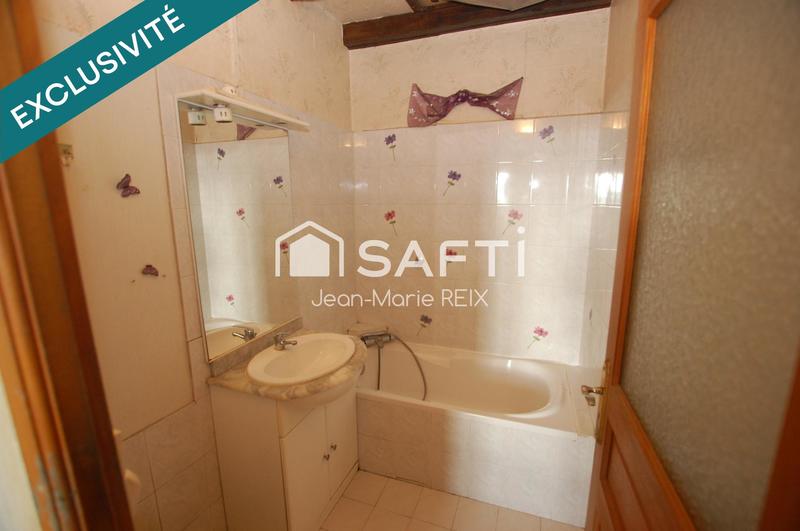 Maison - 220 m² - 6 pièces