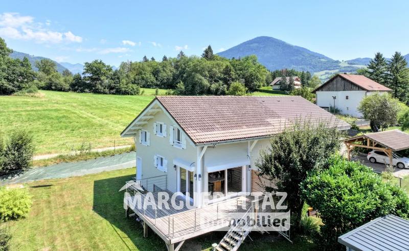 Maison - 237 m² - 7 pièces
