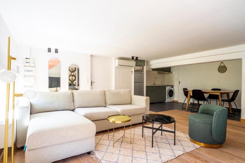 Bureau - 70 m² - 4 pièces