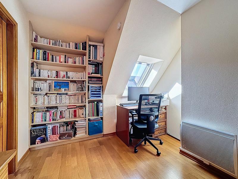 Appartement - 95 m² - 5 pièces