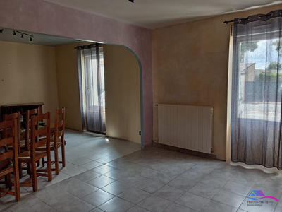 Maison - 90 m² - 4 pièces