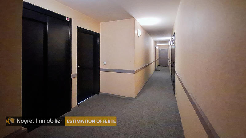 Appartement - 81 m² - 4 pièces