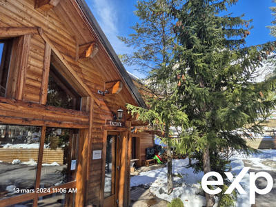 Maison - 839 m² - 14 pièces