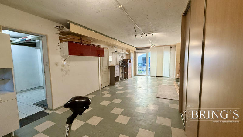 Maison - 187 m² - 8 pièces