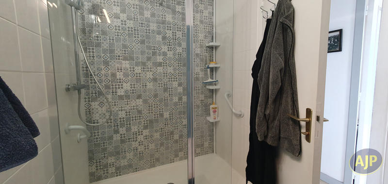 Appartement - 80 m² - 3 pièces