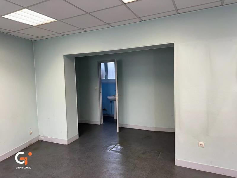 Local commercial - 47 m² - 2 pièces