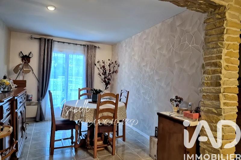 Maison - 90 m² - 5 pièces