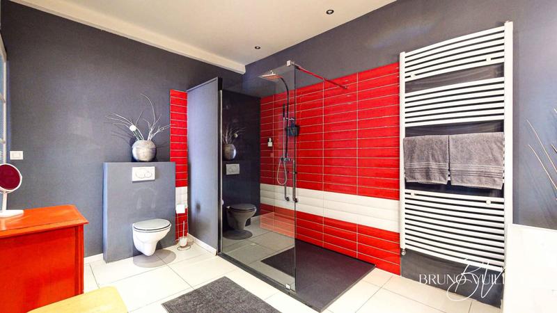 Demeure - 500 m² - 15 pièces