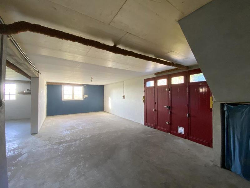 Maison - 140 m² - 8 pièces