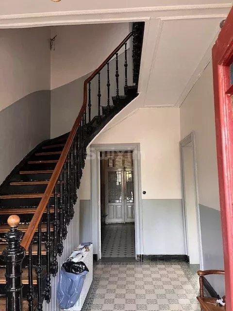 Propriété - 223 m² - 10 pièces