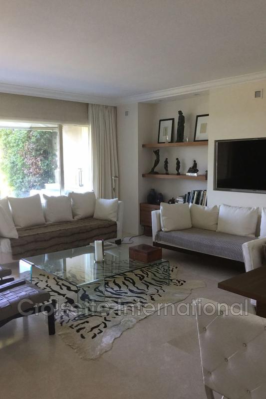 Appartement - 82 m² - 2 pièces