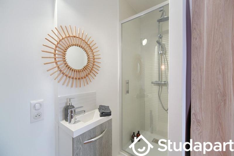 Chambre - 12 m² - 1 pièce