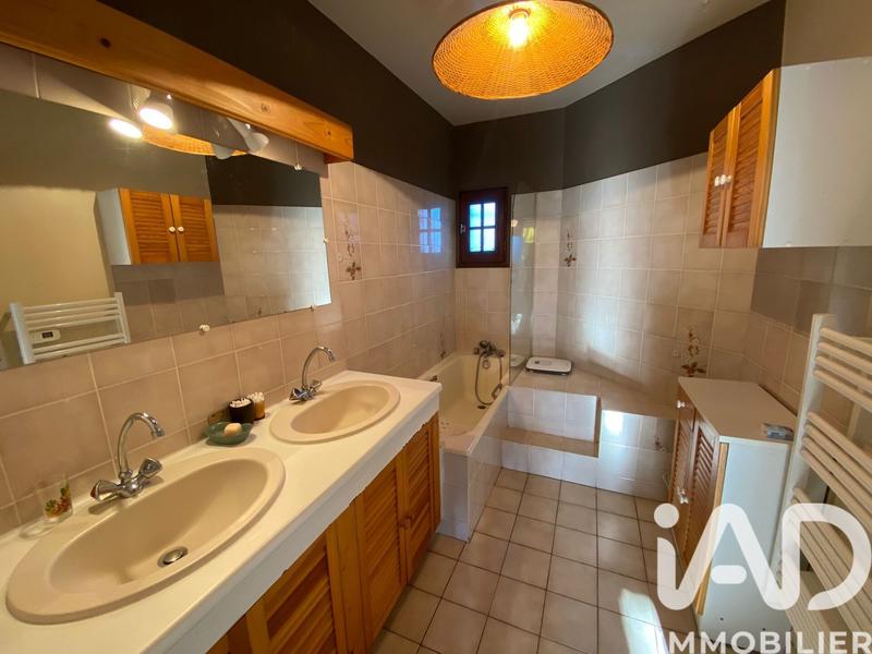 Maison - 140 m² - 7 pièces