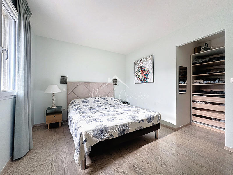 Villa - 136 m² - 6 pièces