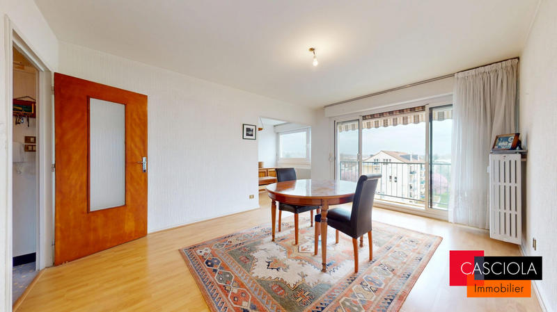 Appartement - 75 m² - 4 pièces