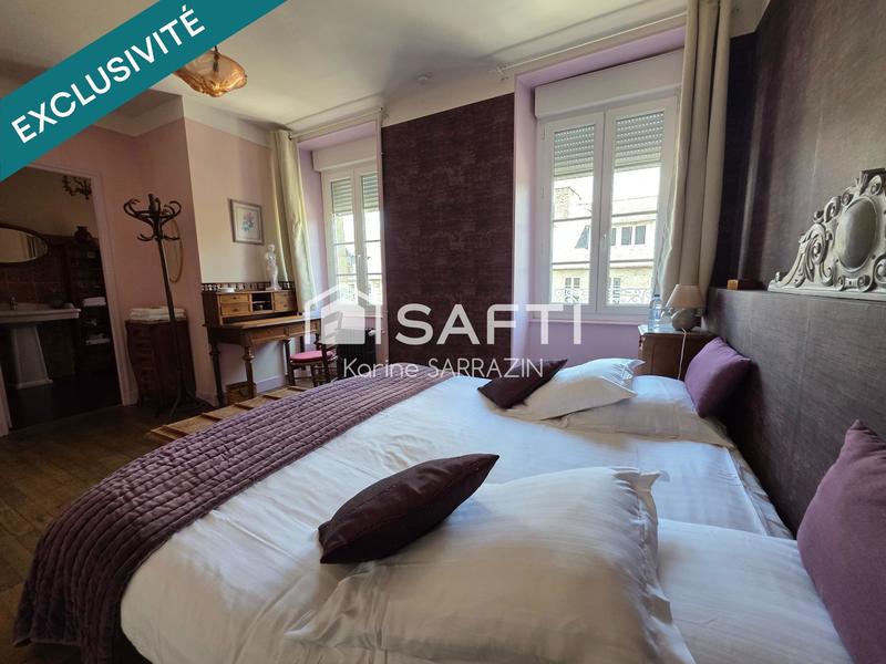 Maison - 300 m² - 15 pièces