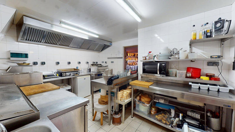 Fonds de commerce - 241 m²