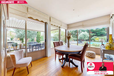 Maison - 188 m² - 7 pièces