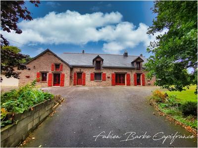 Maison - 170 m² - 8 pièces