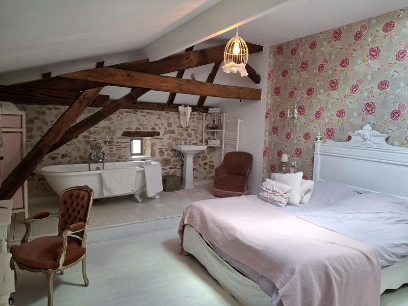 Maison traditionnelle - 350 m² - 11 pièces