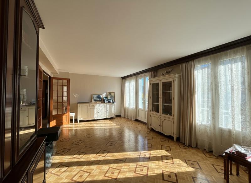 Appartement - 92 m² - 4 pièces