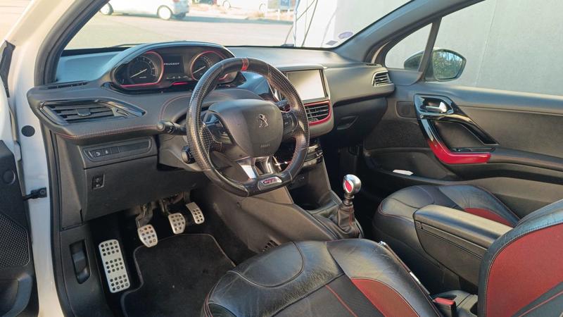 Peugeot 208 1.6 Thp 200 Gti