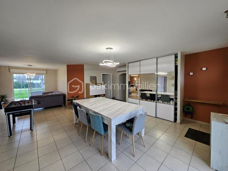 Maison traditionnelle - 123 m² - 5 pièces