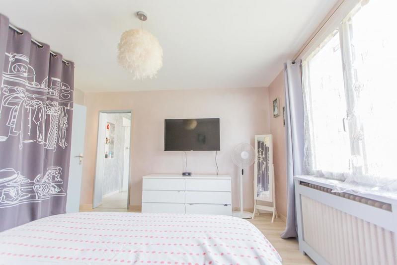 Propriété - 602 m² - 9 pièces