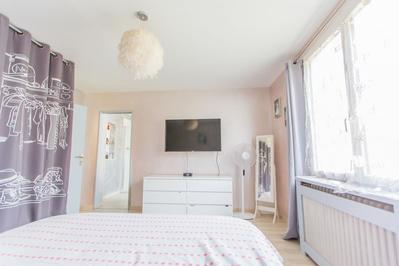 Propriété - 602 m² - 9 pièces