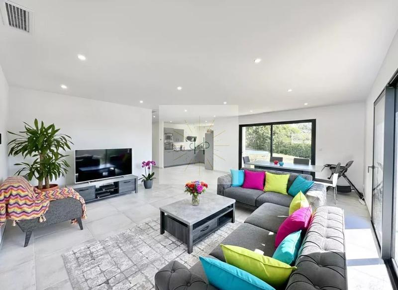 Maison - 117 m² - 4 pièces