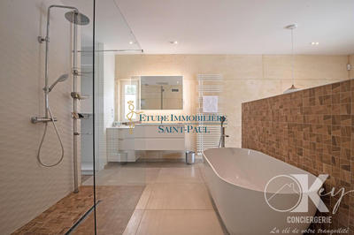 Maison contemporaine - 230 m² - 9 pièces