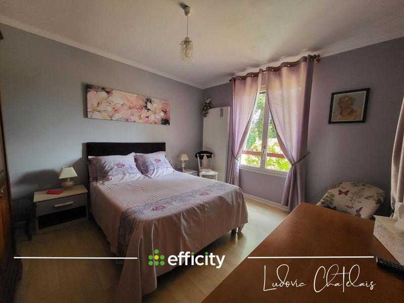 Maison - 210 m² - 9 pièces