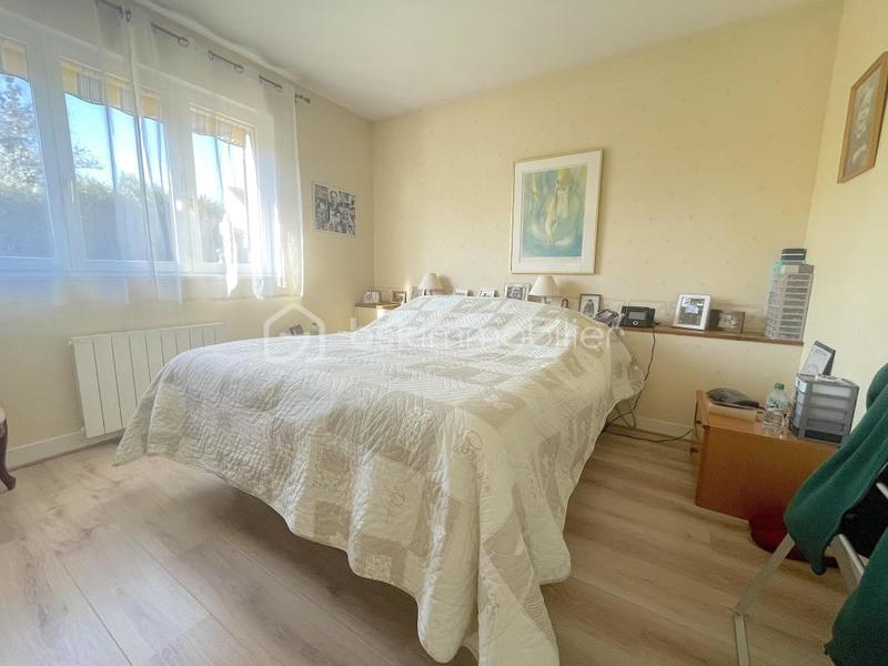 Maison traditionnelle - 165 m² - 7 pièces