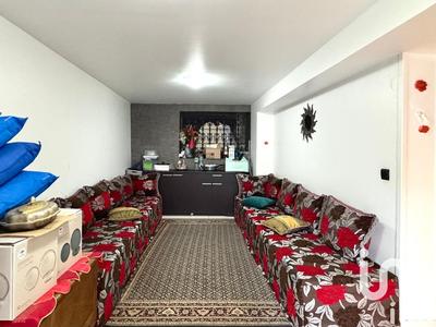 Maison - 203 m² - 10 pièces