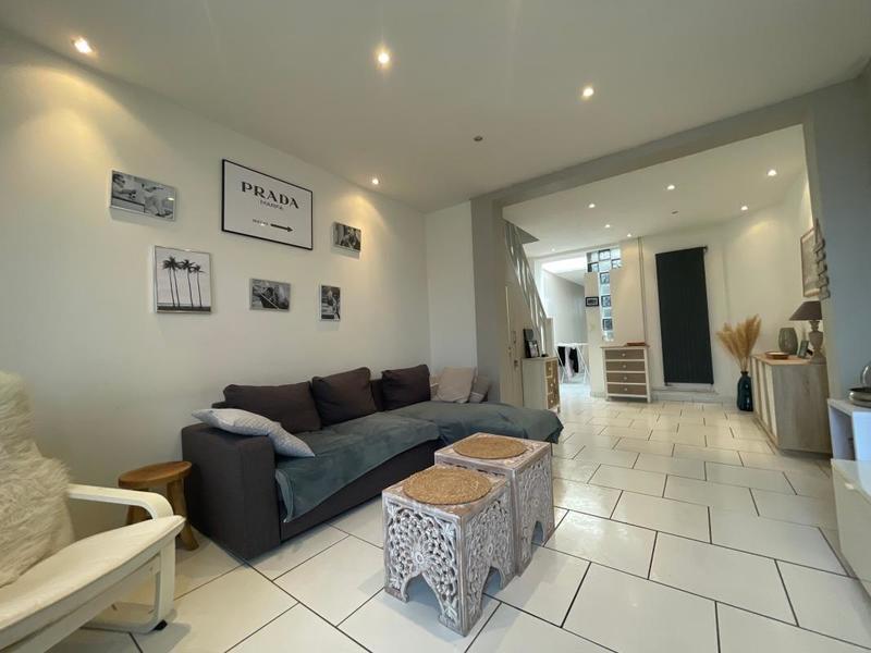 Maison - 93 m² - 4 pièces