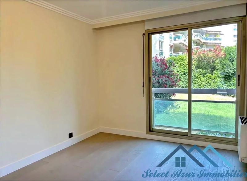 Appartement - 95 m² - 4 pièces