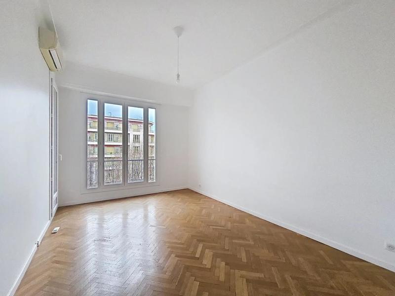 Appartement - 89 m² - 3 pièces