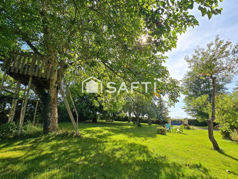 Maison - 208 m² - 7 pièces