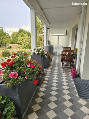 Appartement - 90 m² - 4 pièces