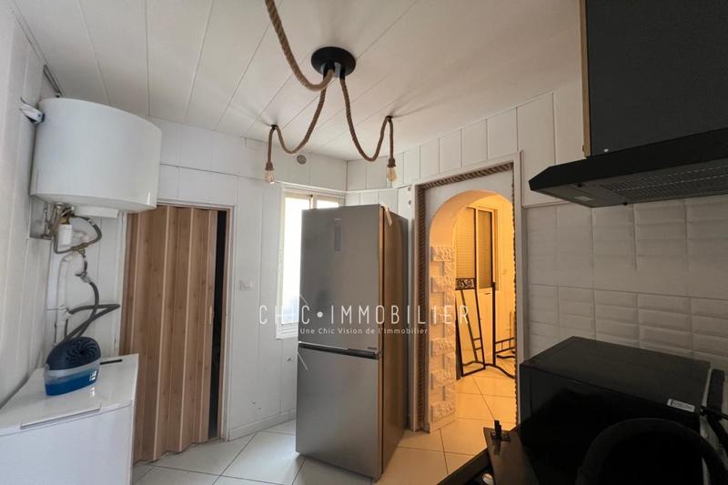 Maison - 140 m² - 9 pièces