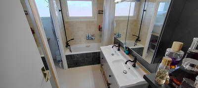 Appartement - 70 m² - 4 pièces