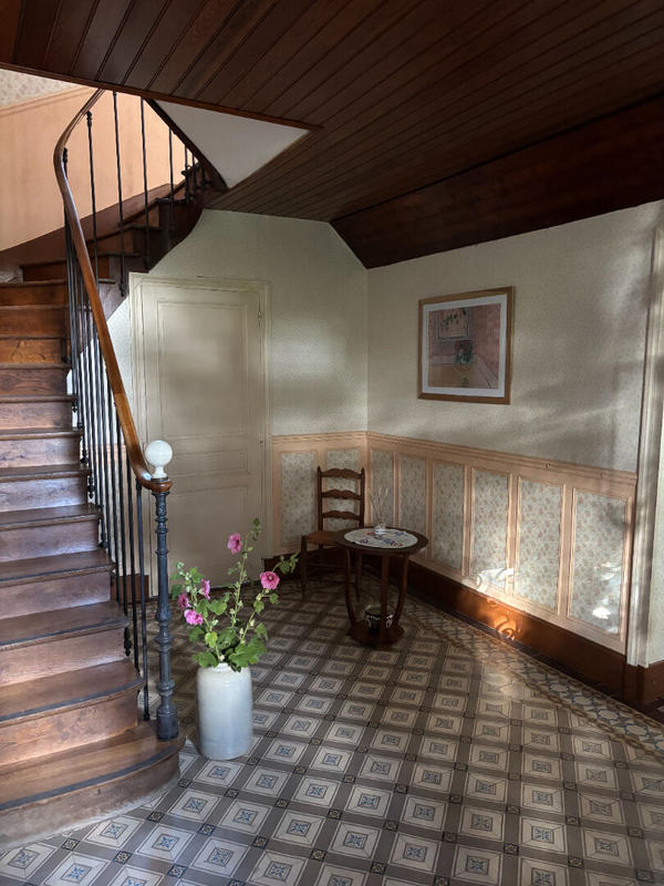 Maison - 236 m² - 8 pièces