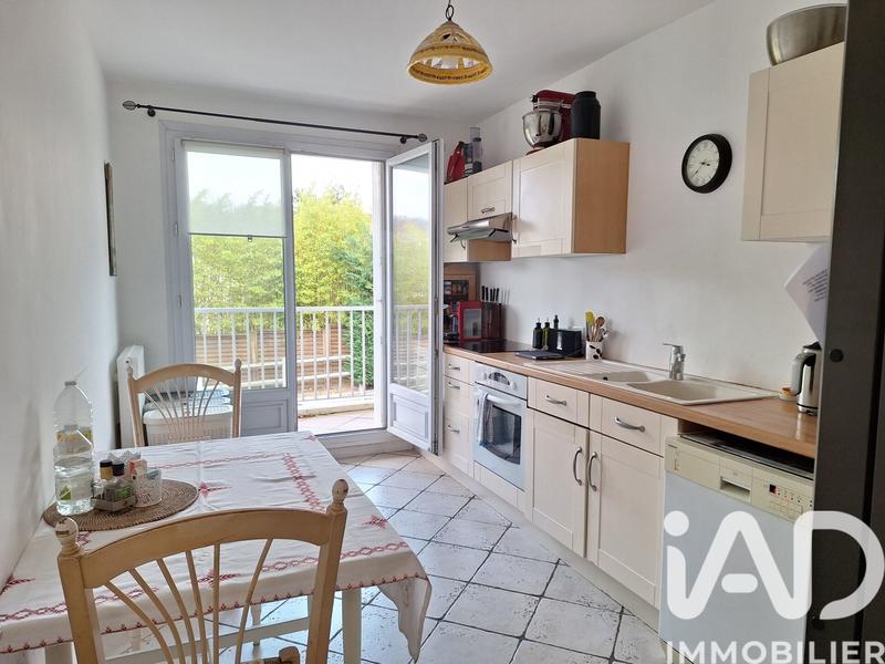 Appartement - 99 m² - 4 pièces